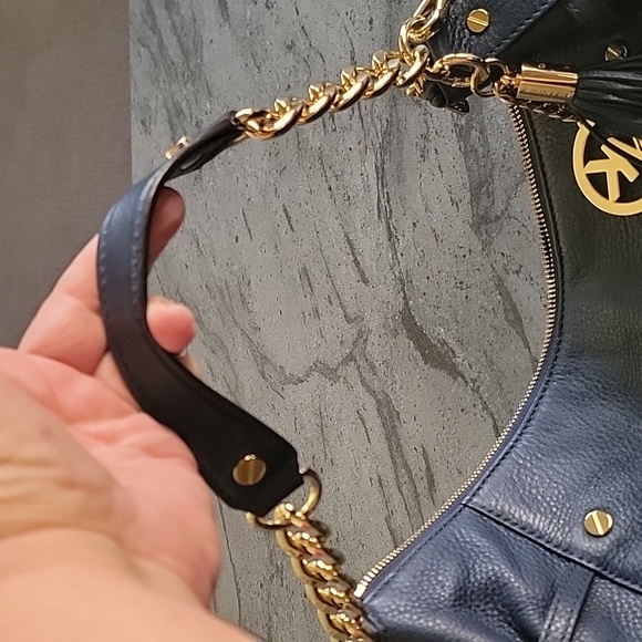 MICHAEL KORS Leather Large Megan Bag Navy Blue w/ Gold Tone Hardware NWOT - Picture 6 of 16